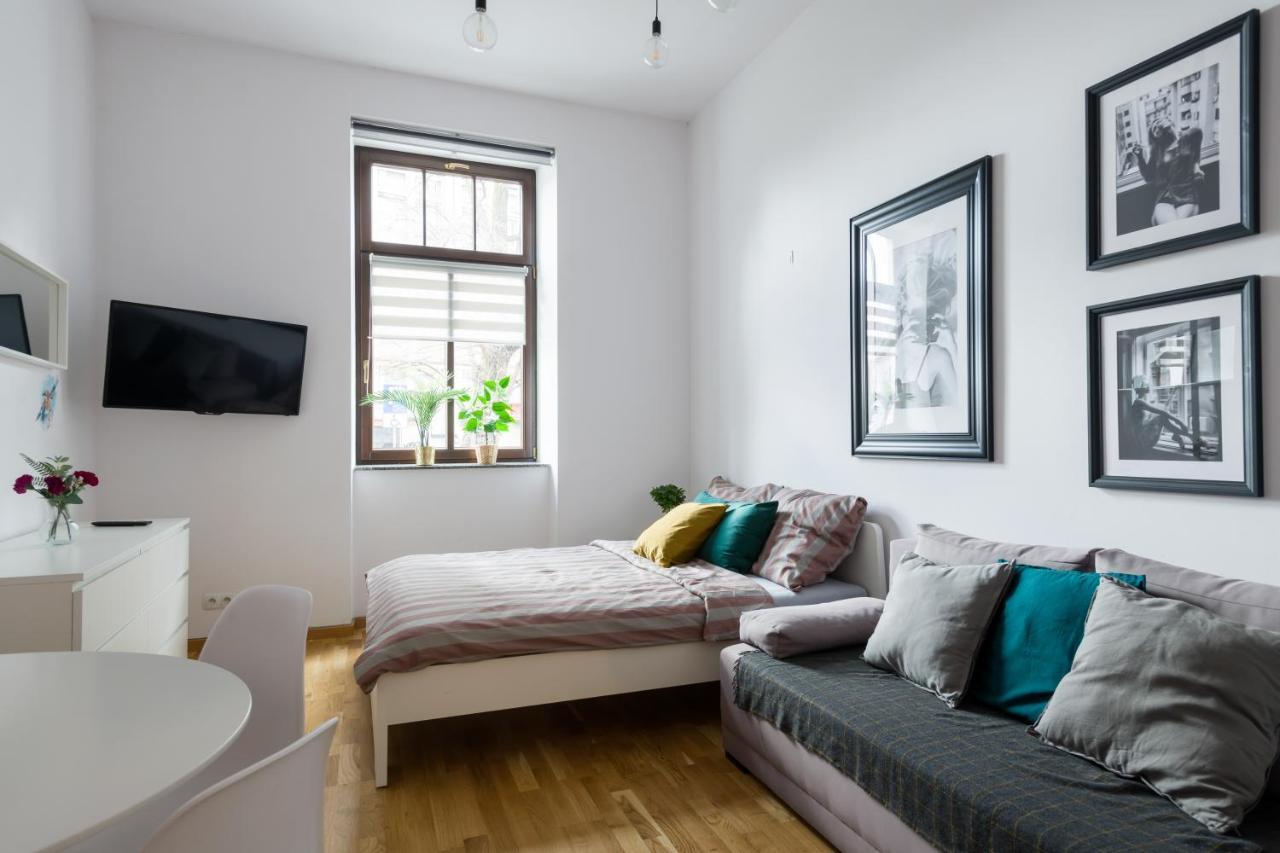 Discover Krakow Apartments - 5 Borowickiej St - Studio Next To Opera And Unity Centre Екстериор снимка