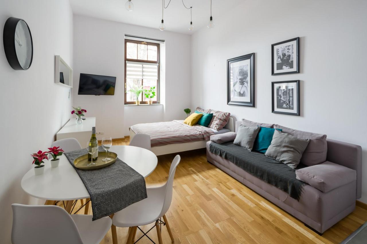 Discover Krakow Apartments - 5 Borowickiej St - Studio Next To Opera And Unity Centre Екстериор снимка