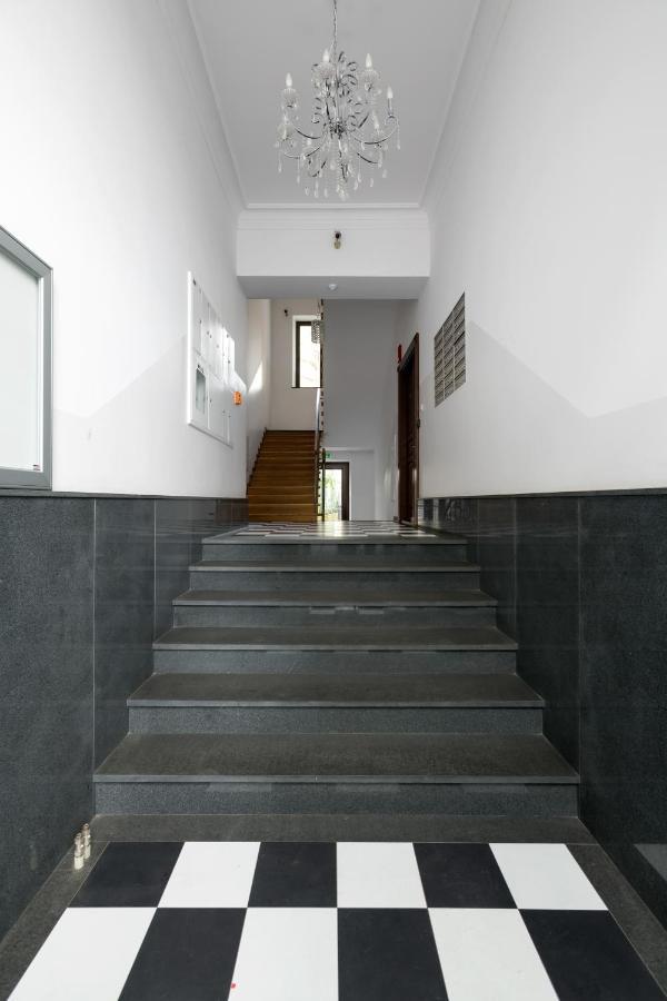 Discover Krakow Apartments - 5 Borowickiej St - Studio Next To Opera And Unity Centre Екстериор снимка