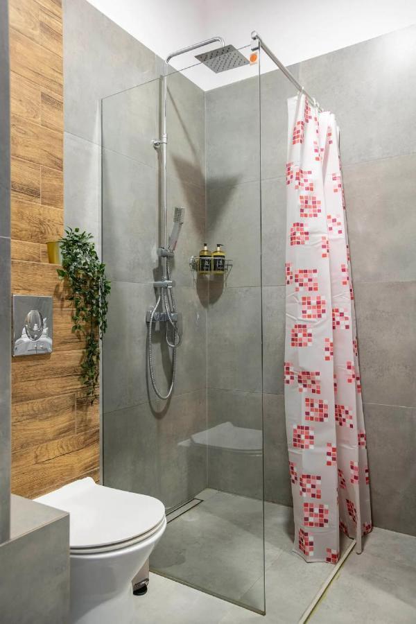 Discover Krakow Apartments - 5 Borowickiej St - Studio Next To Opera And Unity Centre Екстериор снимка