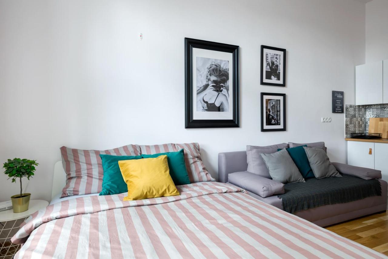 Discover Krakow Apartments - 5 Borowickiej St - Studio Next To Opera And Unity Centre Екстериор снимка
